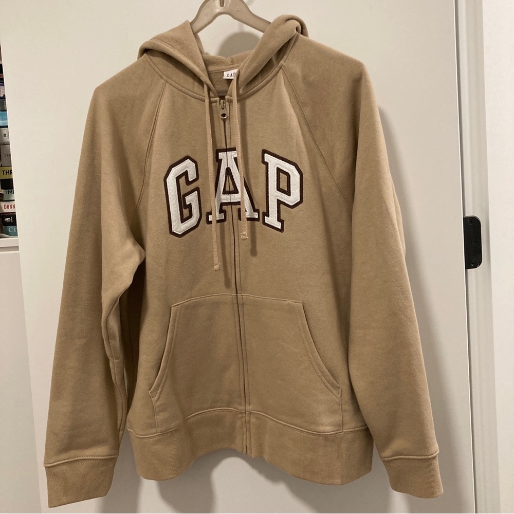 BNWOT GAP full zip hoodie.